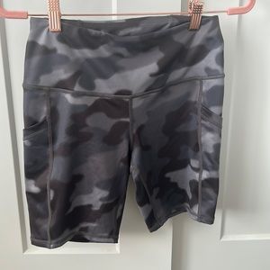 Zella camo biker short